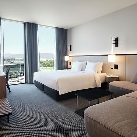 Hyatt Place Melbourne Caribbean Park Scoresby Екстериор снимка